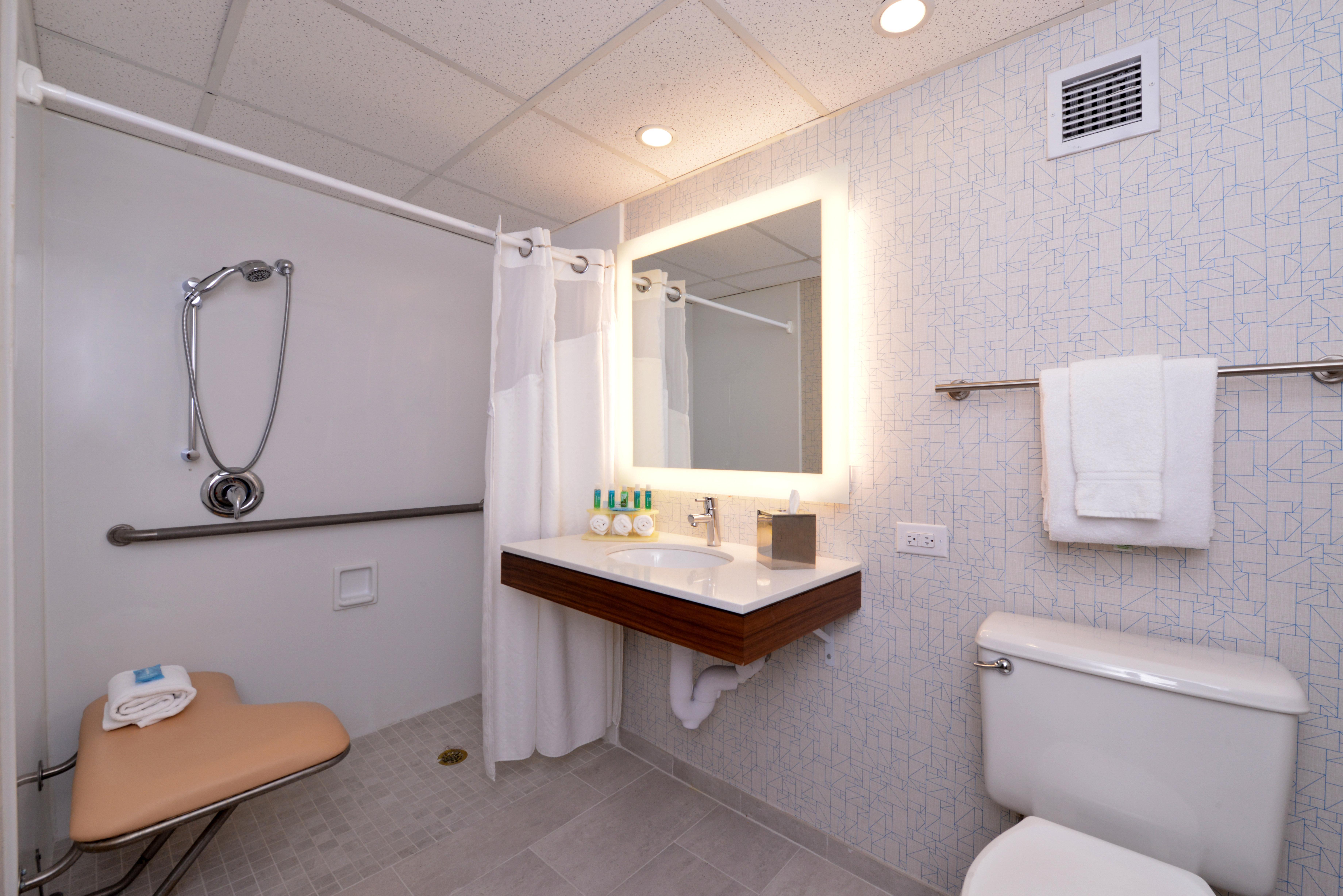 Holiday Inn Express & Suites Springfield By Ihg Exterior foto